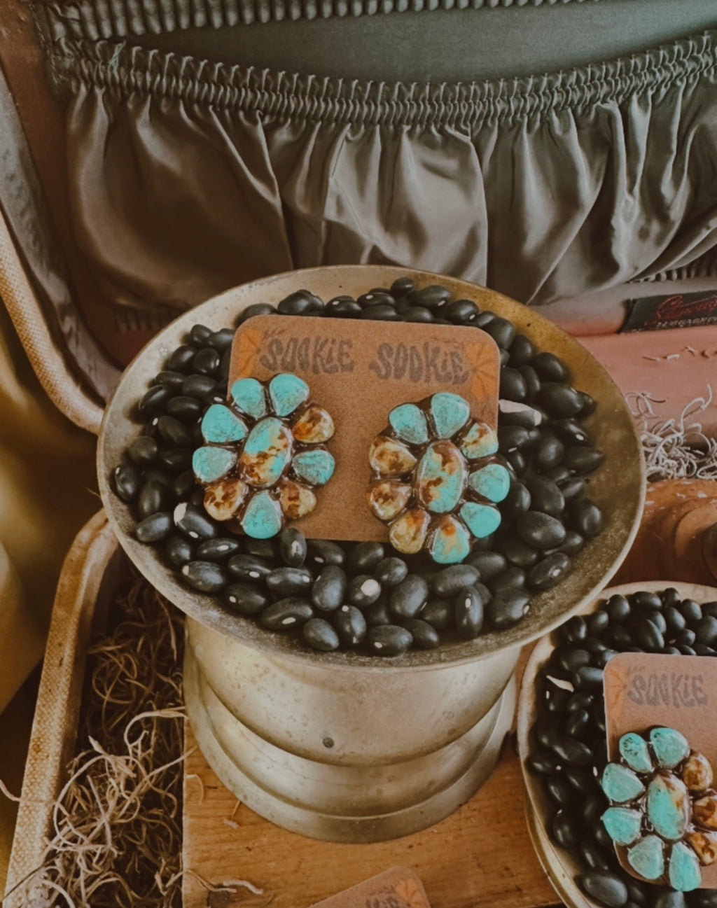 Wandering Relic Studs